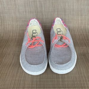 Hey duds. Pink/Gray/Silver kids size 2. Like new.